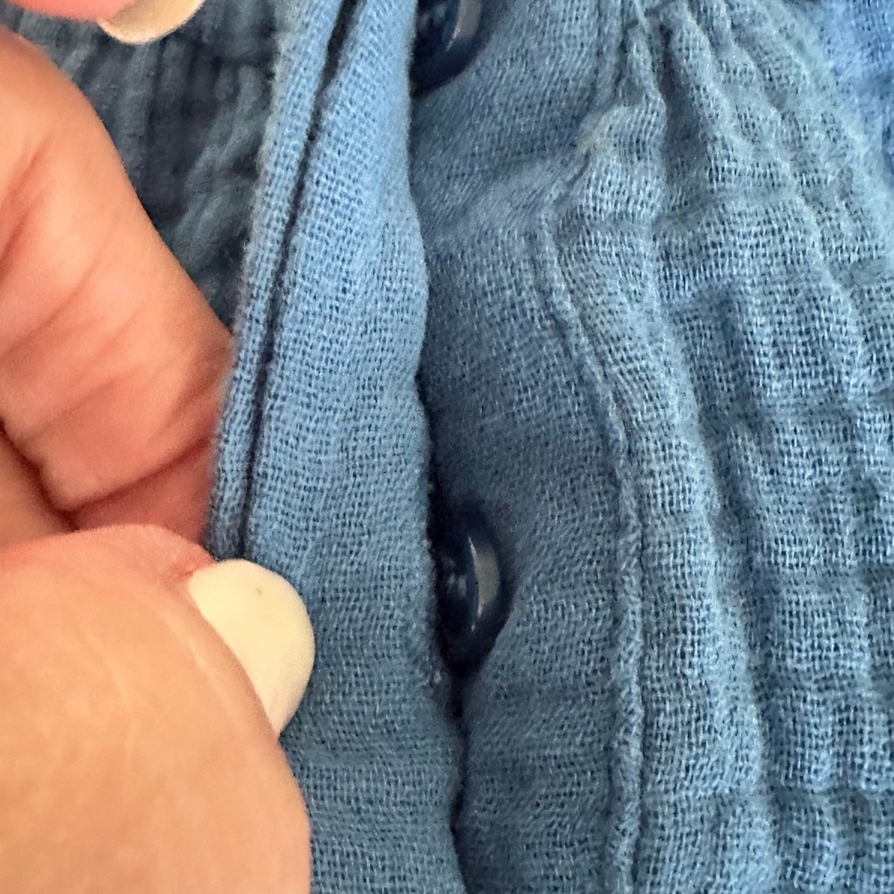 THE SHIRT BY ROCHELLE BEHRENS The Logan Shirt Blue Gauze Size M - Picture 8 of 13